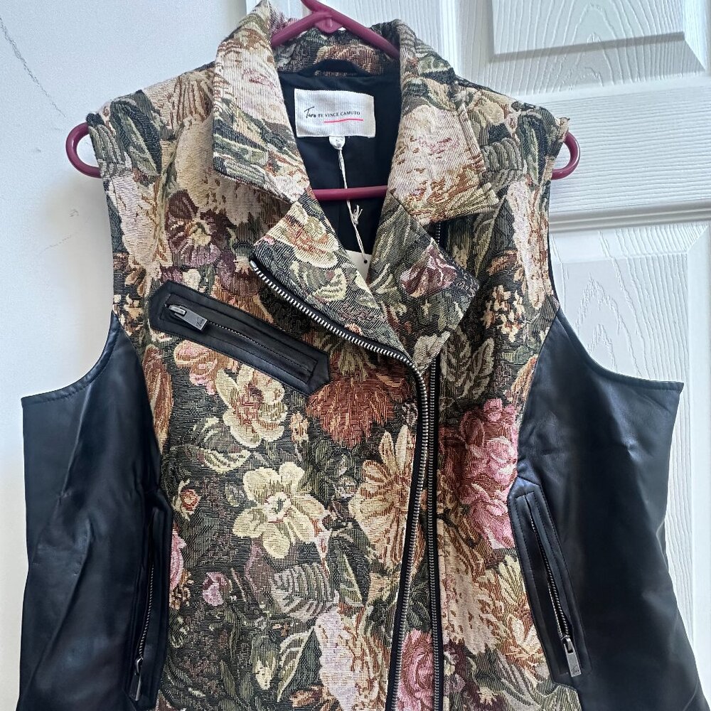The Vince Camuto Women's Vest in size XL